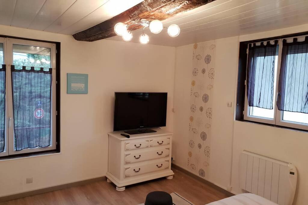 Le Longchamp Apartment Honfleur Exterior photo